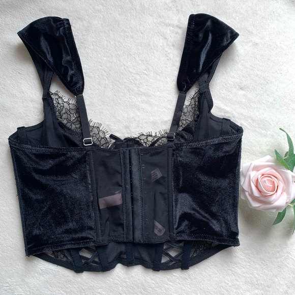Victoria’s Secret Dream Angels Black Velvet Bustier Top - Picture 5 of 9